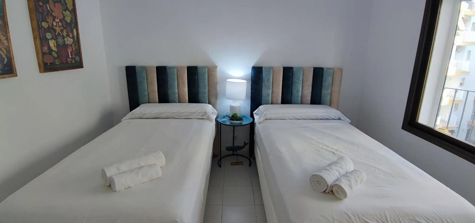 Marbella Suite 0*,
